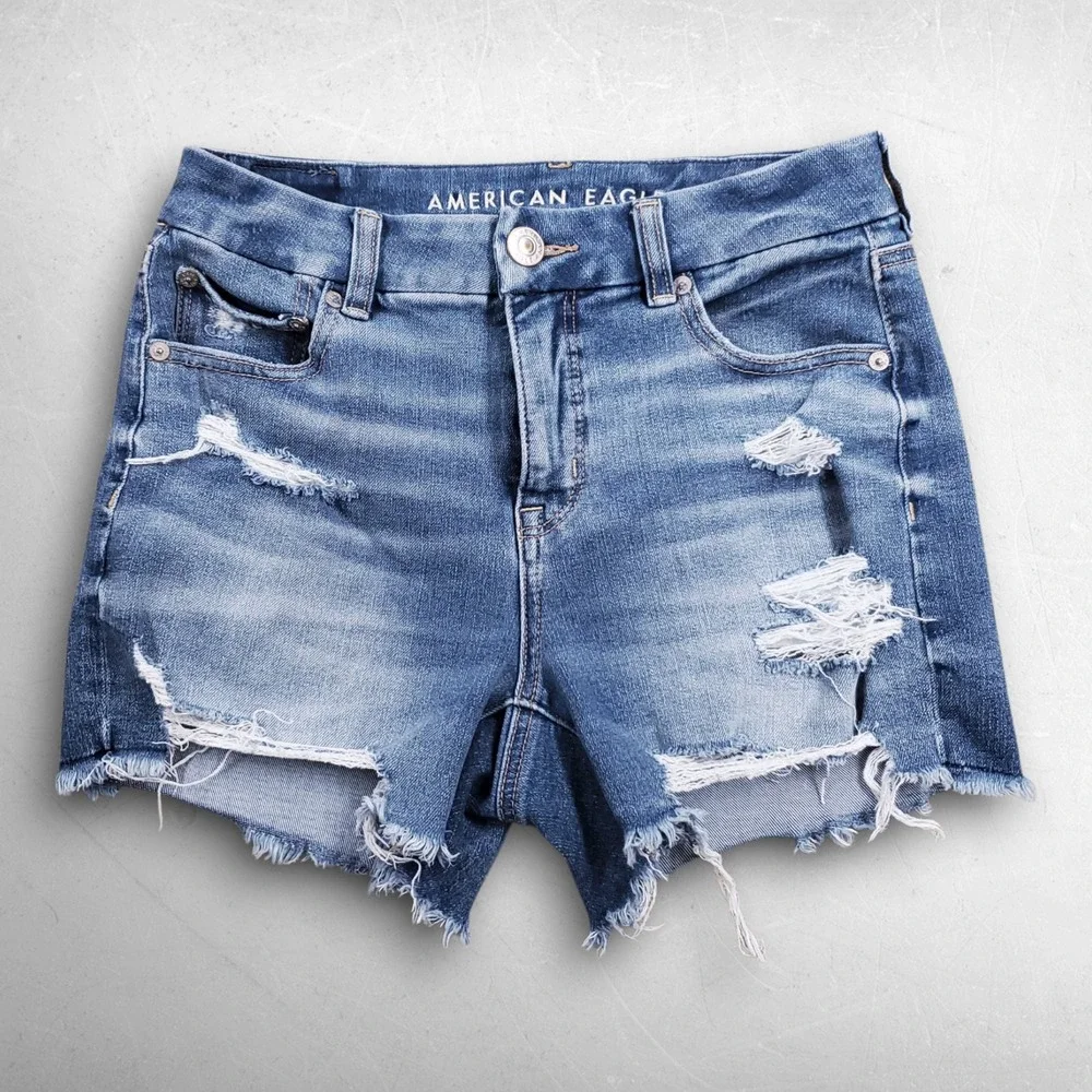 American Eagle Curvy Midi Dream Shorts Women 4 Blue Distressed Denim Y2K VP